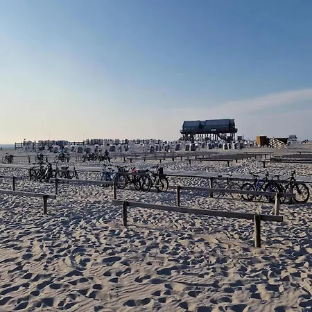 In St Peter-ording, Cleaning Included Böhl