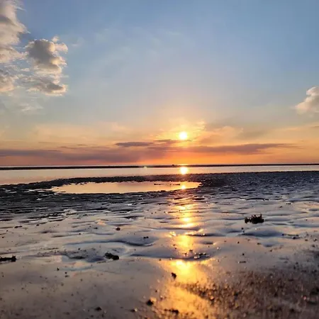 In St Peter-ording, Cleaning Included アパート